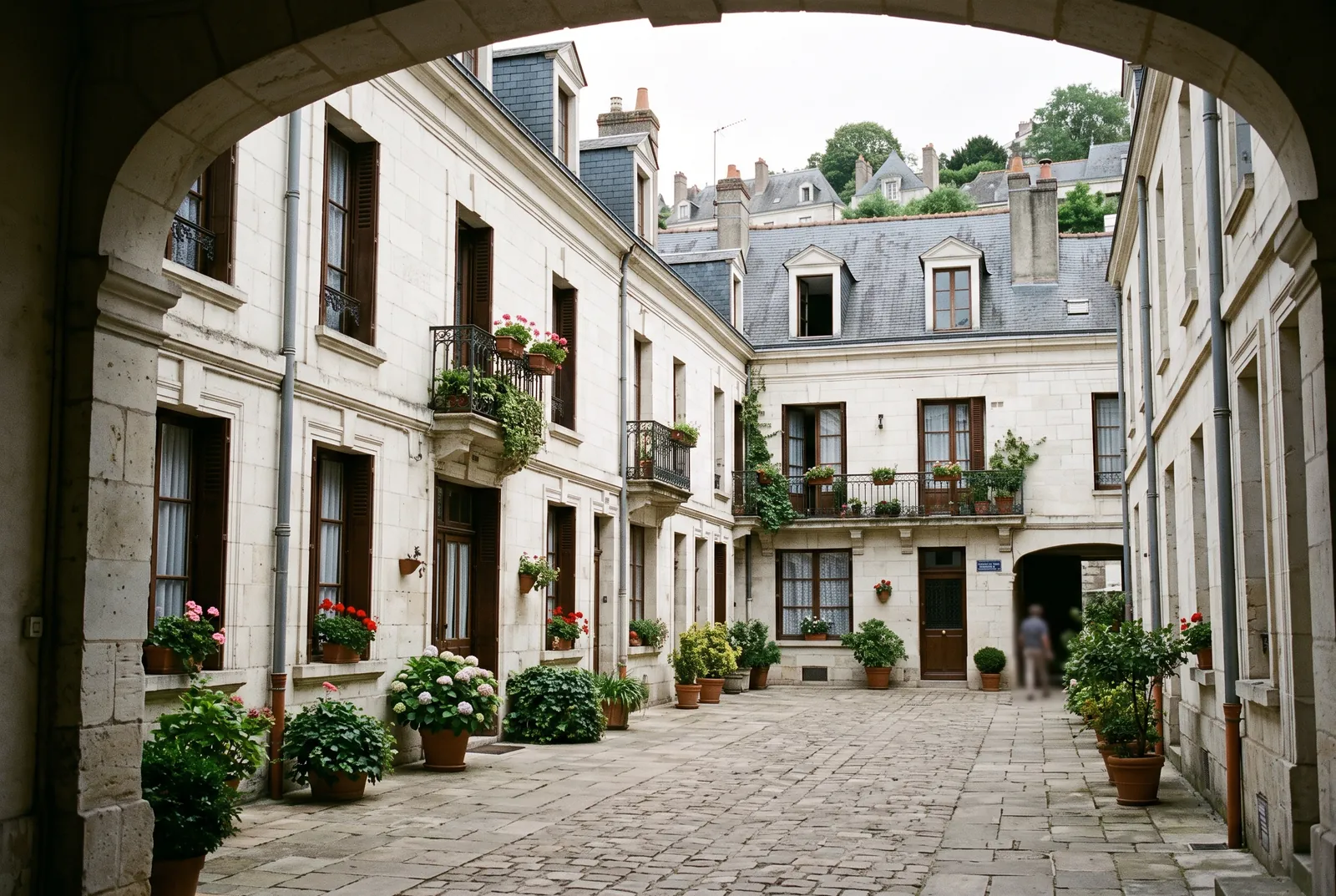 Cour intérieure d'un immeuble à Blois